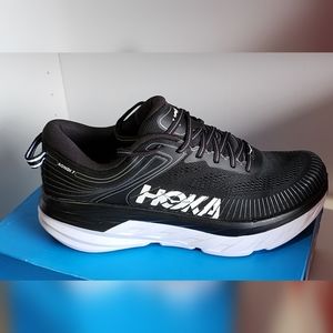 New Hoka Bondi 7 size 8.5 wide black Women
